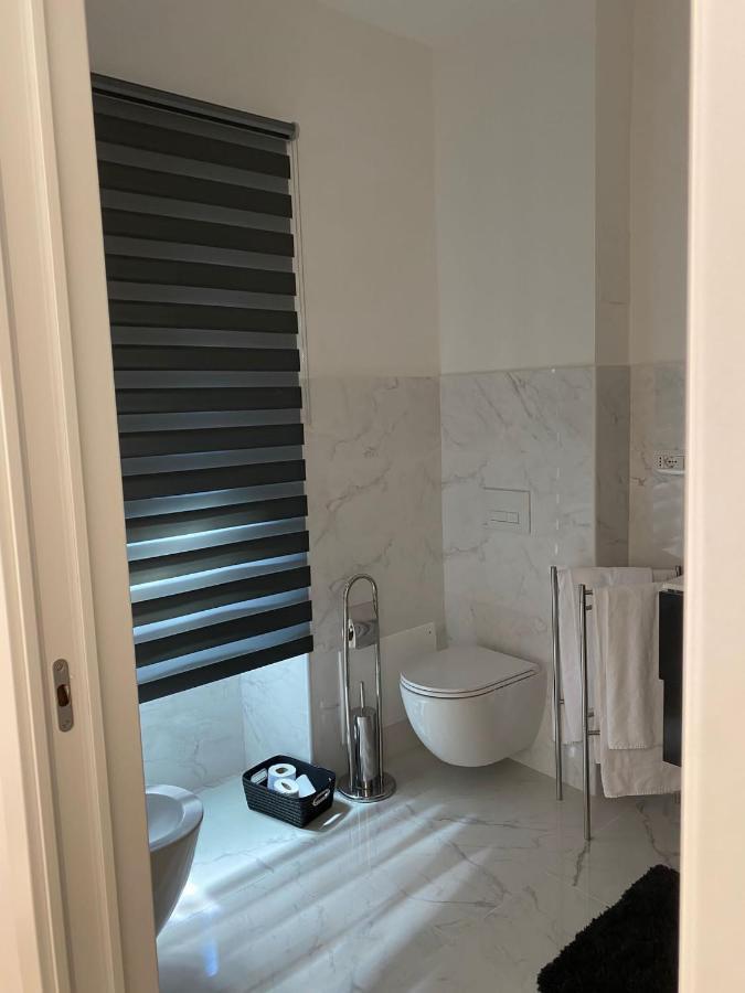 רומא Appartamento Via Del Corso מראה חיצוני תמונה