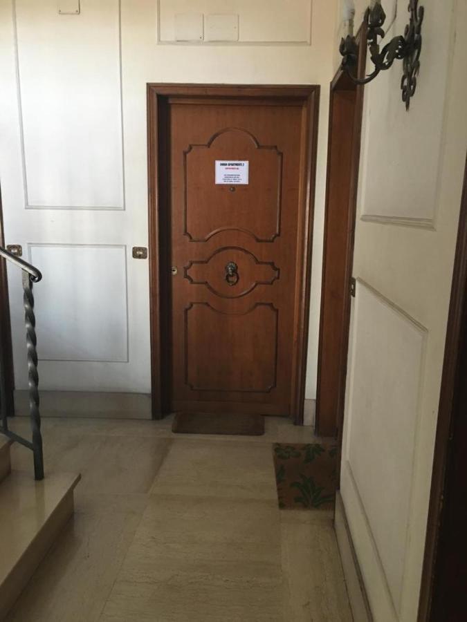 רומא Appartamento Via Del Corso מראה חיצוני תמונה